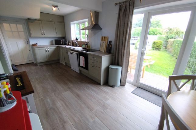 35, Higher Ash  Road, Stoke On Trent photo 4