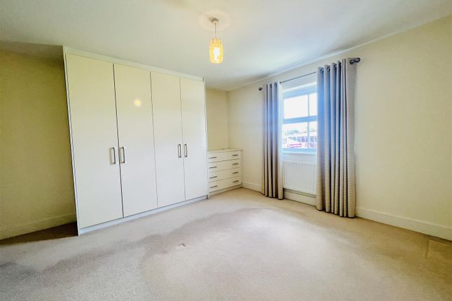 Town house for sale in The Chequers, Hale, Altrincham