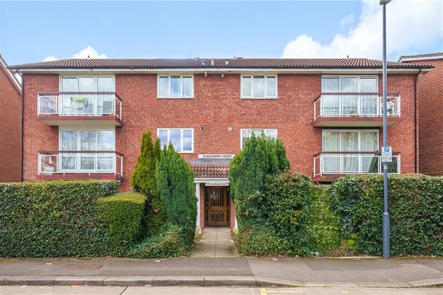 Thumbnail Flat for sale in Hardwick Close, Stanmore, Middlesex