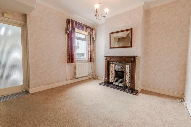 37, Dunraven Street, Barry photo 3