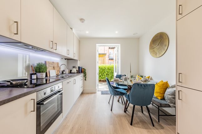 Thumbnail Flat for sale in Rookery Lane, Barnet