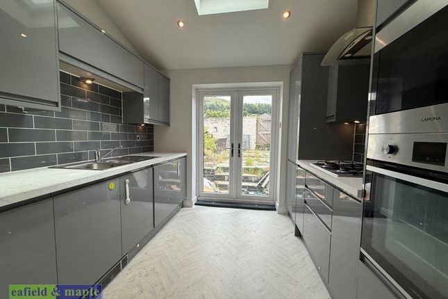 488, Burnley Road, Accrington photo 4
