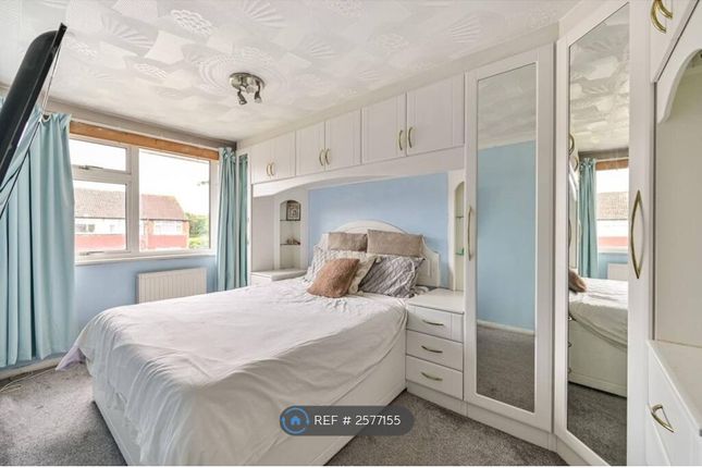 Room 1: Master Bedroom
