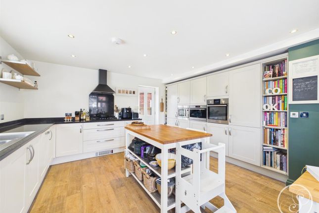 33, Whitkirk Lane, Leeds photo 2