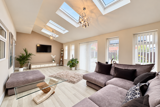 4, Ribchester Avenue, Blackpool photo 2