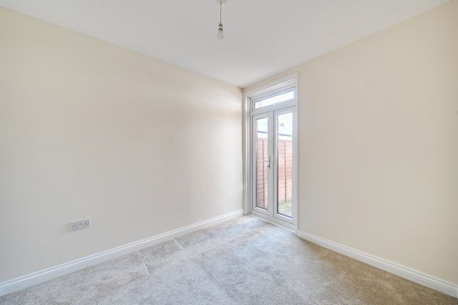 Flat 1, 19, Archers Road, Hampshire photo 5