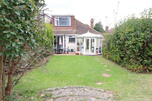 9, Shannon Avenue, Rayleigh photo 2