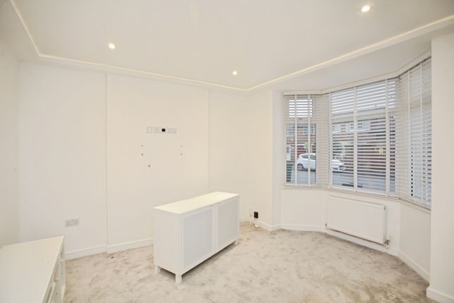 74, Woodstock Road, West Midlands photo 3