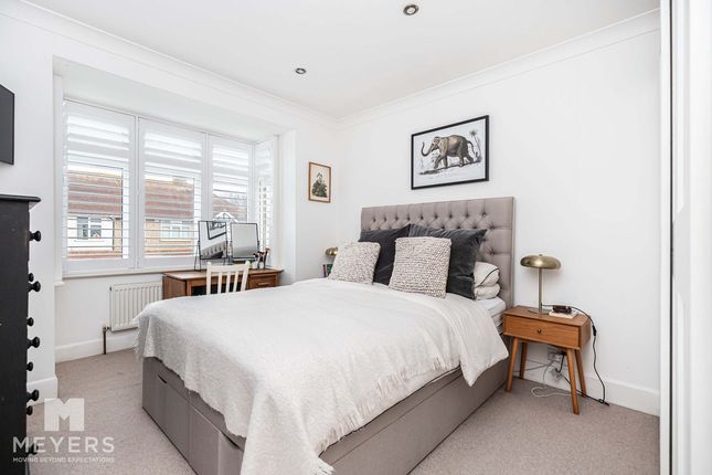 24, Cranleigh Close, Bournemouth photo 3