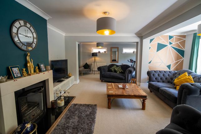 64, Copthorne Road, East Grinstead photo 4