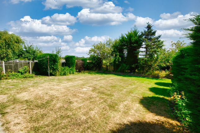 22 Gorse Lane, Leicester photo 4