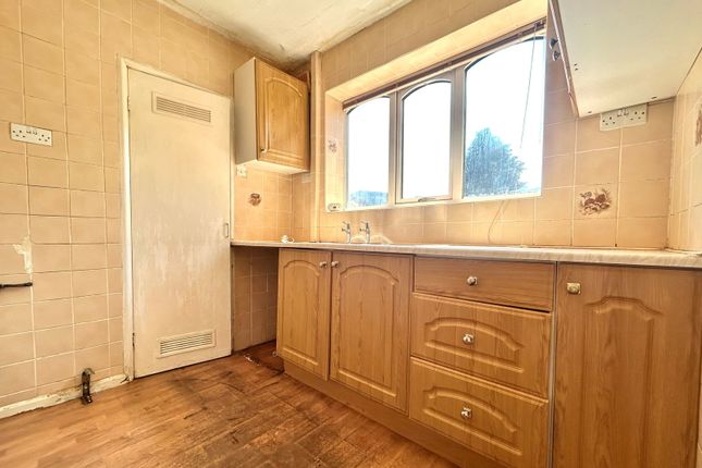 3, Lyndon Close, Dudley photo 5