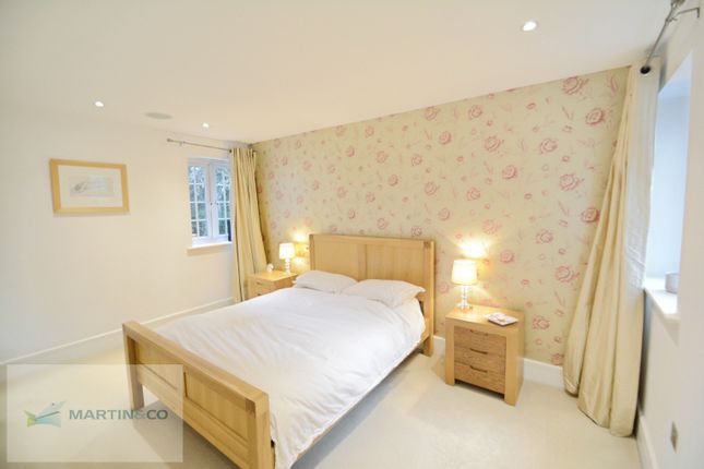 Sheerwater Road, Addlestone photo 5