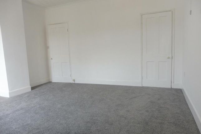 34, PETERBOROUGH photo 2