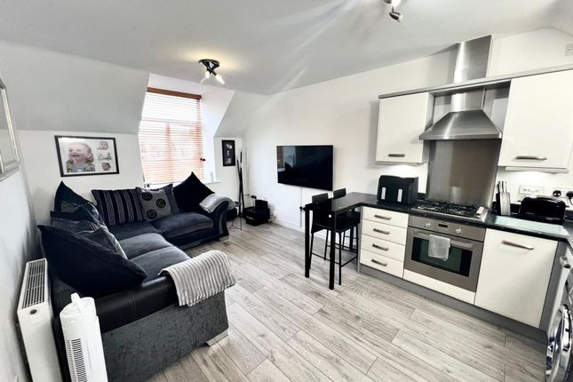 Thumbnail Flat for sale in Dickens Close, Salford