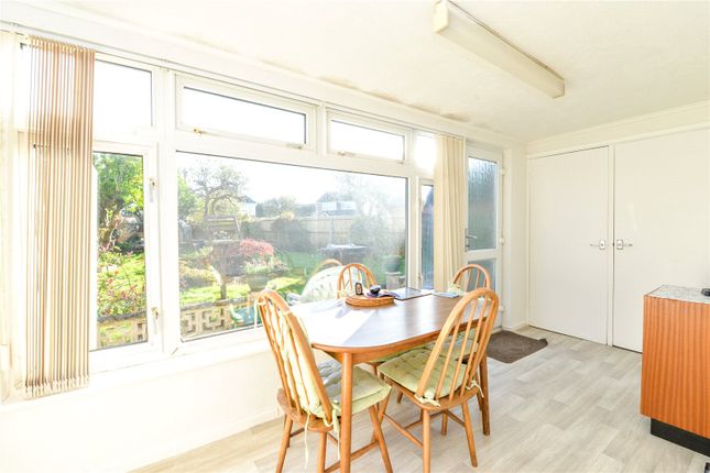 2, Marley Close, Hampshire photo 3