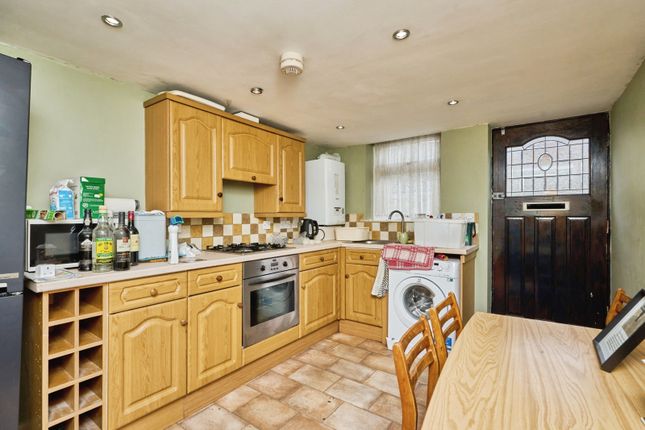 12A, Warwick Street, Isle of Wight photo 3
