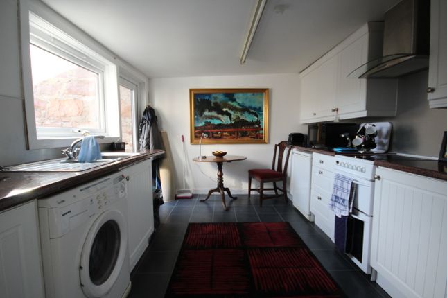 11, Russell Street, Boddam photo 4
