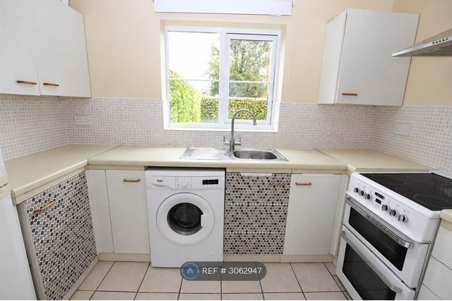 Eton Way, Dartford photo 5