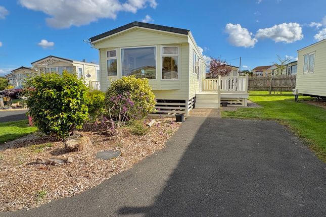 2-bed caravan on Oakmere Park, Worcester, £12,000