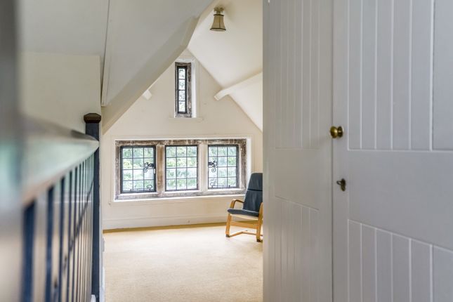 2nd Floor Landing