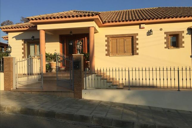 Villa for sale in Kapedes, Nicosia, Cyprus