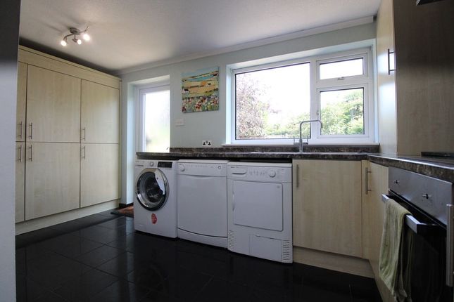 33, Pyms Close, Bedford photo 4