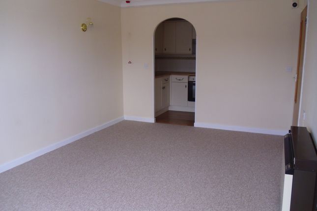 62 Homebaye House, Harbour Road, Seaton, Devon photo 2