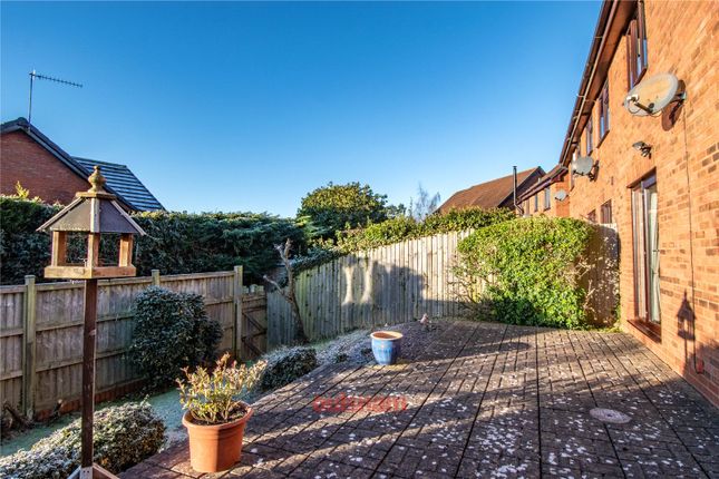 Link-detached house for sale in Bartholemews Lane, Bromsgrove, Worcestershire