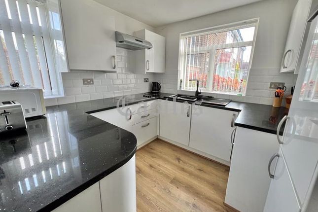 Flat for sale in Lea View, Waltham Abbey, Essex