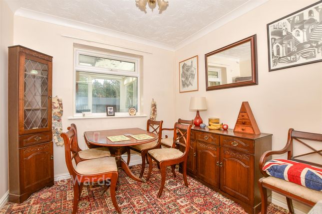17, Merchant Place, Marden photo 4