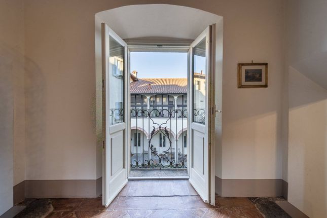 Thumbnail Villa for sale in Via Sant'antonio, Besozzo, Lombardia