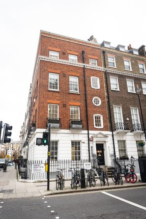 Office to let in Queen Anne Street, London