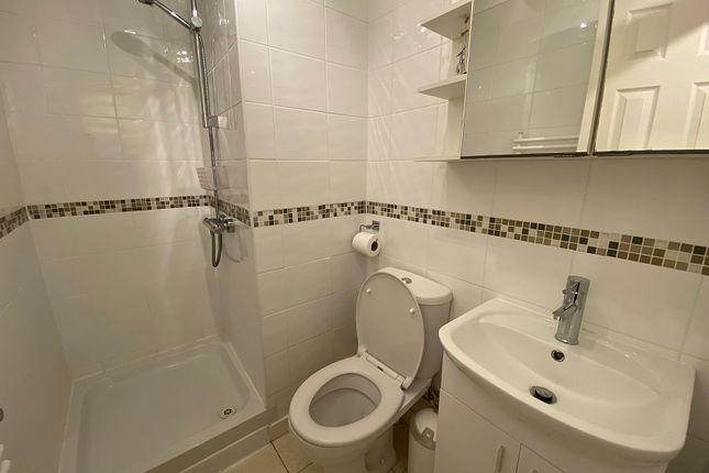 18 Fairhaven Court, Rotherslade photo 4
