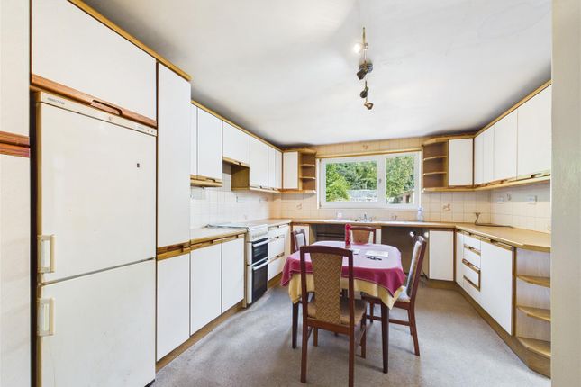 3 Rock Villa, Hawthorns, Drybrook photo 2