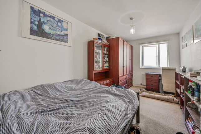 Omnibus House, Redvers Road, London, N22, Wood Green photo 4