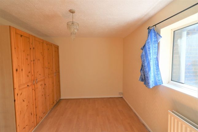 98, Northdown Road, Hatfield photo 4