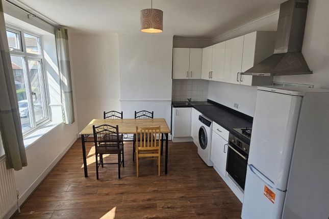 27 Ripley Road,, Canning Town, Canning Town photo 3