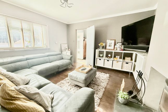 4, Pelham Close, Pevensey photo 4
