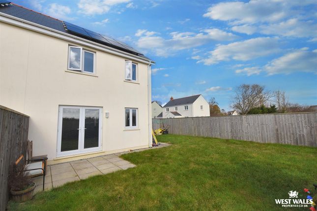 17, Leven Close, Haverfordwest photo 2
