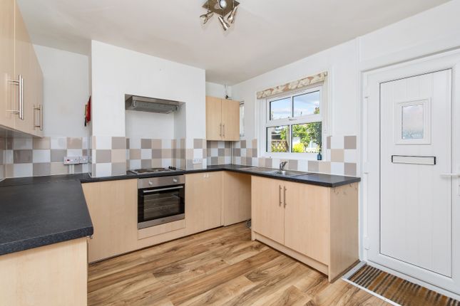 8 Weald Close, Barcombe, East Sussex photo 2