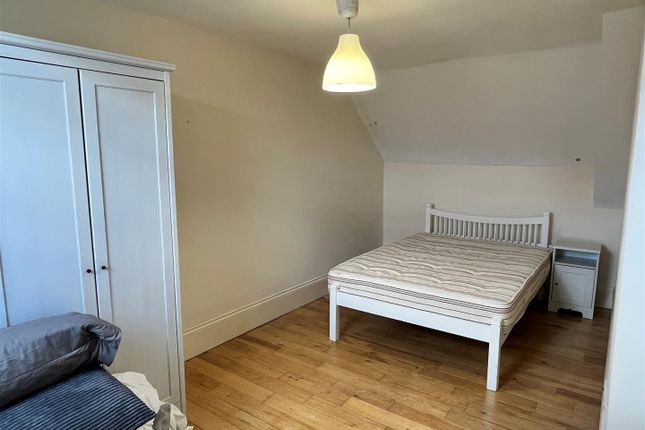 Cardigan Terrace, Newcastle Upon Tyne photo 3