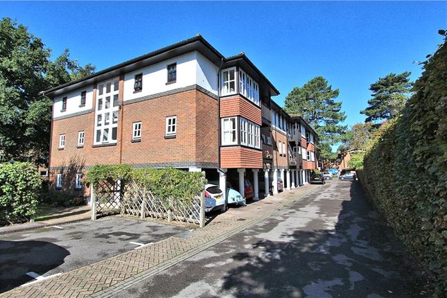 Flat for sale in Madeira Road, West Byfleet, Surrey