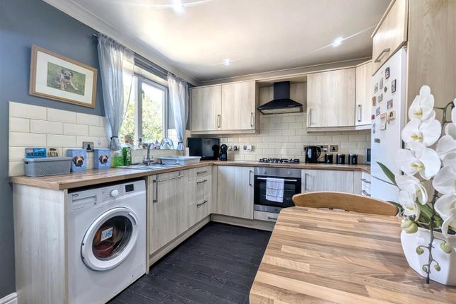 4, Poplar Drive, Spennymoor photo 3
