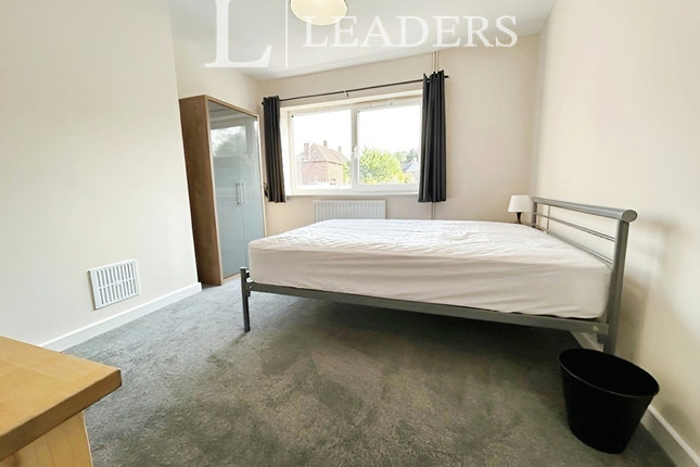 Room 1, 17, Granhams Close, Great Shelford photo 2
