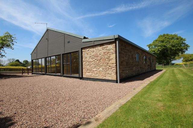Thumbnail Barn conversion to rent in Fromes Hill, Ledbury