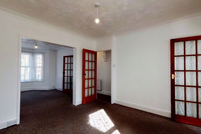 34 Astley Avenue, Dover photo 3