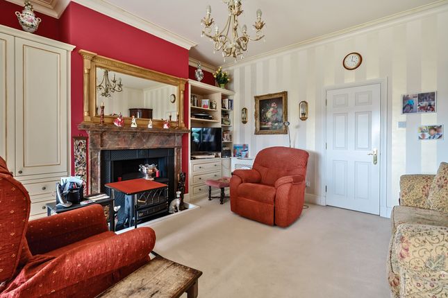 4 Laugherne House, Laugherne Park, Worcester photo 4