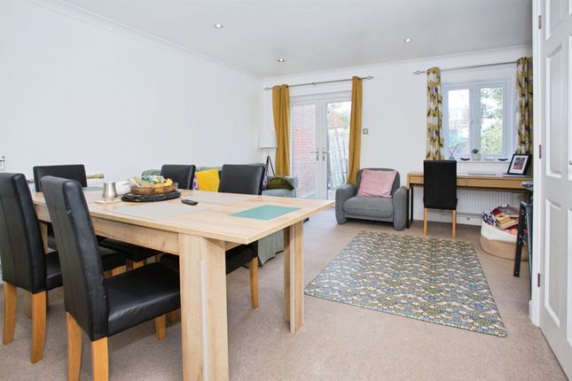 24, Harebell Close, Cambridge photo 4