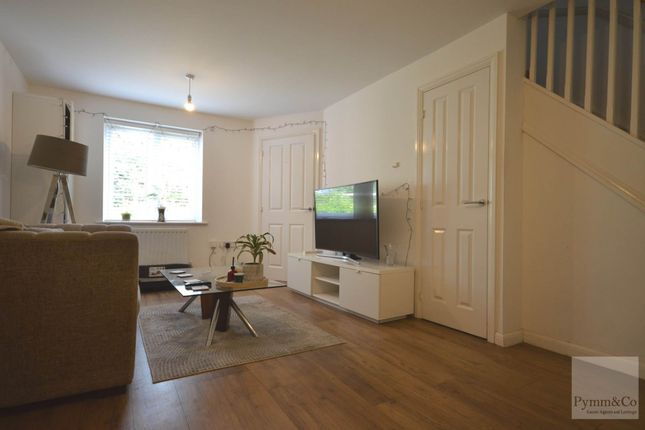 25, Falcon Crescent, Norwich photo 3